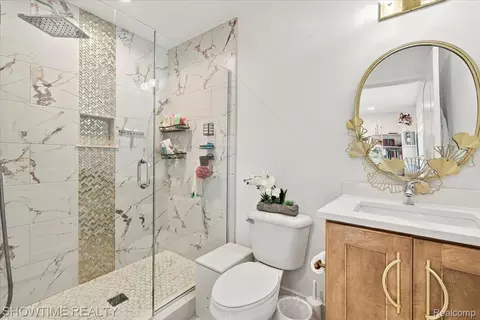 Bath - 19834 Joy Dr, Macomb, MI 48042 photo 3 of 4