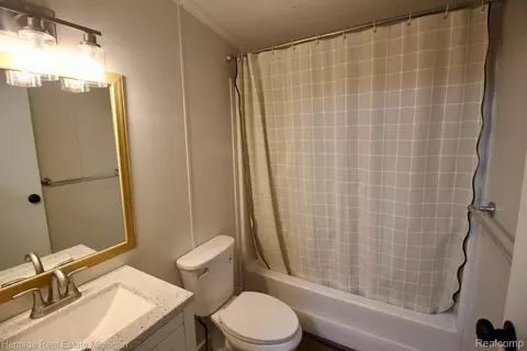 Bath - 6538 Biscayne, Brighton, MI 48114 photo 1 of 5