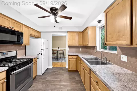 Kitchen - 4064 Sheraton Dr, Flint, MI 48532 photo 1 of 1