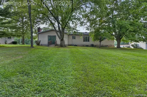Exterior - 4064 Sheraton Dr, Flint, MI 48532 photo 3 of 5