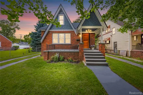 11351 Mettetal St, Detroit, MI 48227