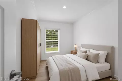 Bedroom - 4231 Sugar Maple Run, Flint, MI 48506 photo 3 of 6