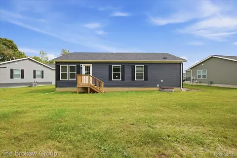 Other - 4231 Sugar Maple Run, Flint, MI 48506 photo 24 of 25