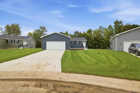 Other - 4231 Sugar Maple Run, Flint, MI 48506 photo 3 of 25