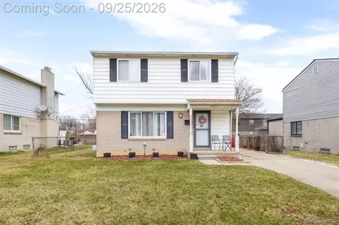 29512 Brentwood St, Southfield, MI 48076