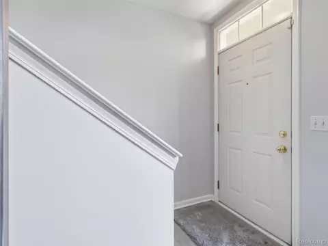 Entry Way - 1528 Devon Ln, Troy, MI 48084 photo 1 of 2