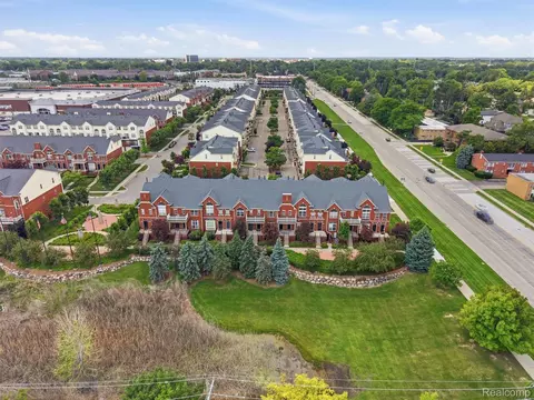 View/Area - 1528 Devon Ln, Troy, MI 48084 photo 5 of 6