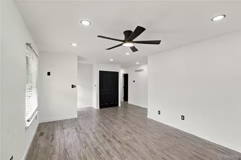 Living - 30142 Jamestown St, Romulus, MI 48174 photo 3 of 3