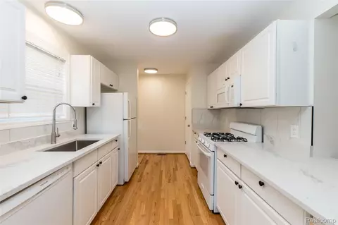 Kitchen - 2723 Grayson St, Ferndale, MI 48220 photo 1 of 2