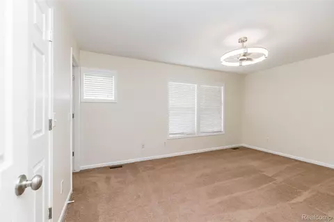Bedroom - 2723 Grayson St, Ferndale, MI 48220 photo 2 of 4