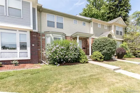 Exterior - 2723 Grayson St, Ferndale, MI 48220 photo 2 of 5