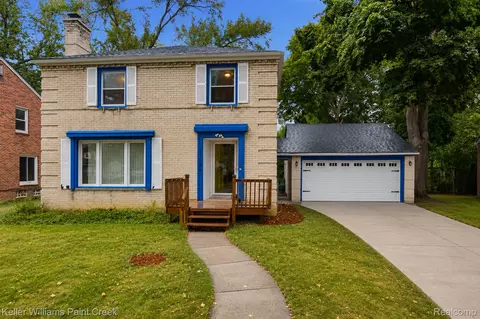 17584 Roxbury Ave, Southfield, MI 48075