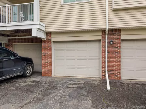 Exterior - 3521 Whitaker Dr, Melvindale, MI 48122 photo 5 of 5