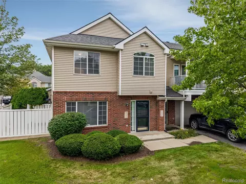 Exterior - 3521 Whitaker Dr, Melvindale, MI 48122 photo 2 of 5