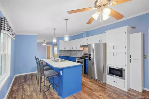 Kitchen - 5486 Spring Creek Dr, Howell, MI 48843 photo 1 of 5