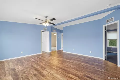 Living - 5486 Spring Creek Dr, Howell, MI 48843 photo 2 of 4