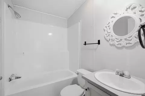 Bath - 5486 Spring Creek Dr, Howell, MI 48843 photo 3 of 3