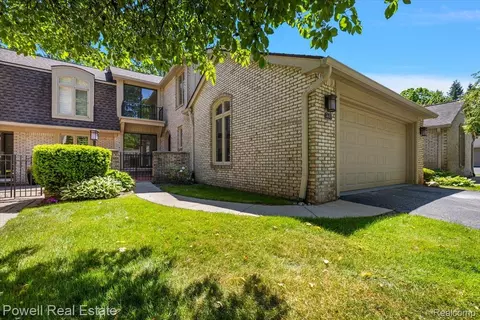 1447 Ravineview Ct # C-12, Bloomfield Township, MI 48304