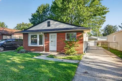 33484 Krauter St, Westland, MI 48185