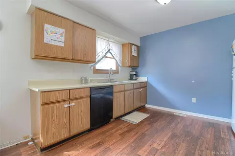 Kitchen - 565 N Roessler St, Monroe, MI 48162 photo 2 of 3