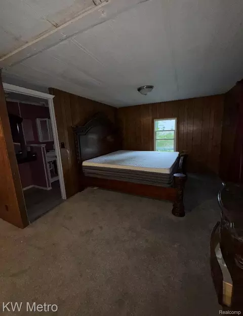 Bedroom - 5552 Cherokee Bnd, Genoa, MI 48843 photo 2 of 3