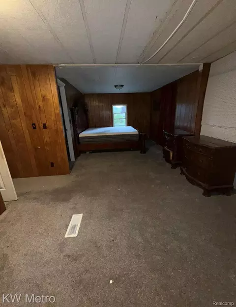Bedroom - 5552 Cherokee Bnd, Genoa, MI 48843 photo 1 of 3
