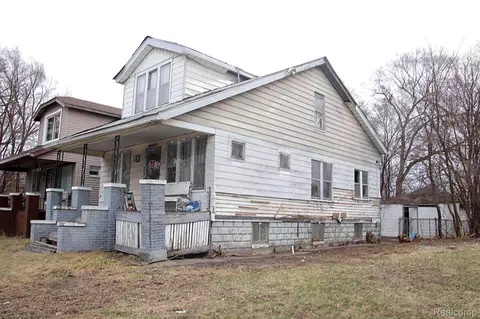 17138 Eureka St, Hamtramck, MI 48212 photo 3