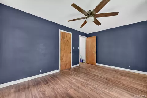 Bedroom - 1730 Haslett Rd, Meridian, MI 48840 photo 2 of 4