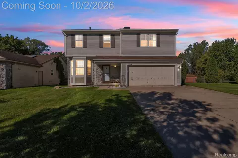 7184 Copper Creek Dr, Ypsilanti, MI 48197