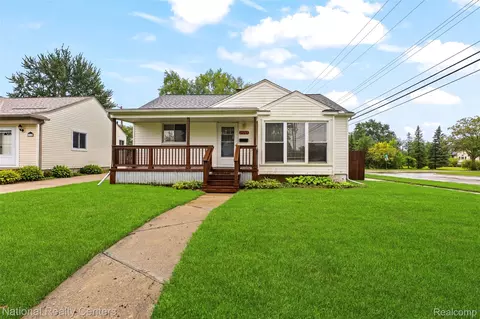 29765 Sheridan St, Garden City, MI 48135