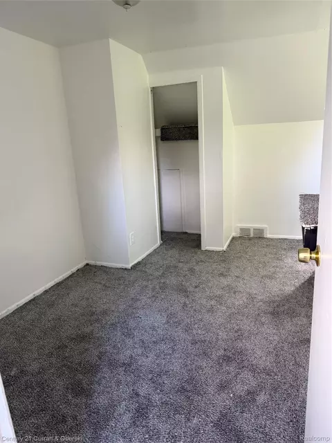 Bedroom - 8126 Pardee Rd, Taylor, MI 48180 photo 1 of 5