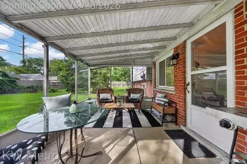 Exterior - 348 Evelyn Ave, Hazel Park, MI 48030 photo 4 of 7