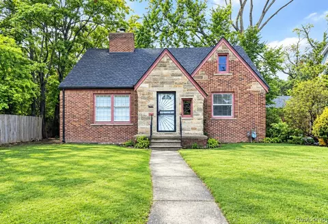 13401 Hartwell St, Detroit, MI 48227
