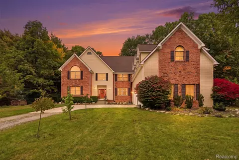 Exterior - 5160 Vine St, St. Clair, MI 48079 photo 1 of 9