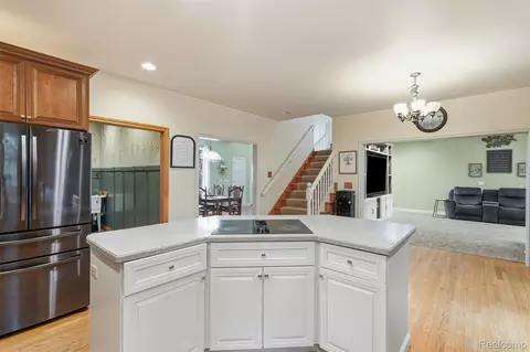 Kitchen - 5160 Vine St, St. Clair, MI 48079 photo 4 of 4
