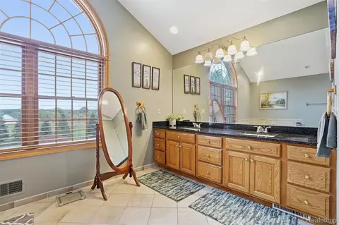 Bath - 5160 Vine St, St. Clair, MI 48079 photo 2 of 6