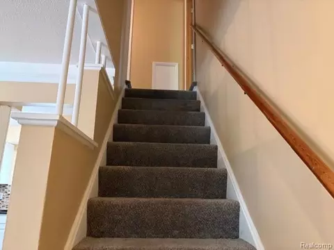 Entry Way - 9840 William St, Taylor, MI 48180 photo 1 of 3
