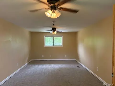 Bedroom - 9840 William St, Taylor, MI 48180 photo 1 of 6