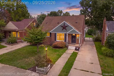 9648 Cavell St, Livonia, MI 48150