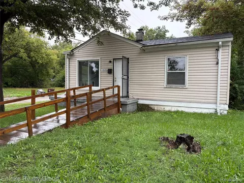 26086 Colgate St, Inkster, MI 48141
