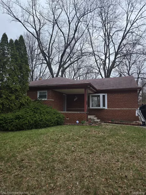 24220 Gardner St, Oak Park, MI 48237