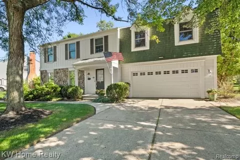 23482 Derby Ln, Farmington Hills, MI 48336