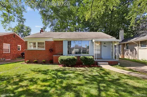17717 Denby, Redford, MI 48240