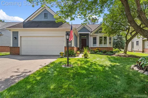 47543 Arbor Trl, Northville, MI 48168