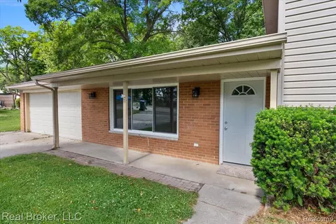Exterior - 8320 Hillpoint Dr, Brighton, MI 48116 photo 3 of 11