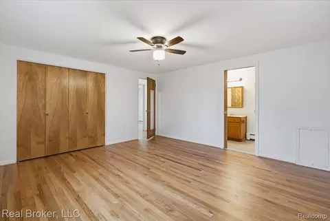 Bedroom - 8320 Hillpoint Dr, Brighton, MI 48116 photo 1 of 5