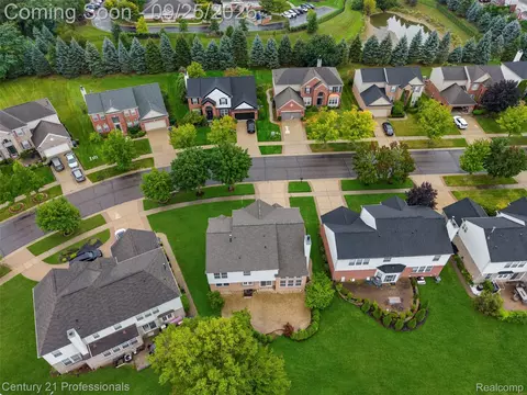 View/Area - 49385 Central Park E, Shelby Township, MI 48317 photo 4 of 4