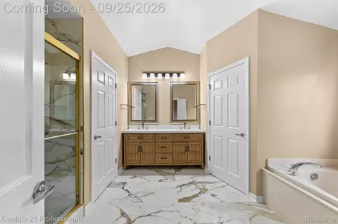 Bath - 49385 Central Park E, Shelby Township, MI 48317 photo 1 of 3