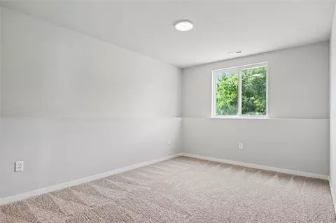Bedroom - 11149 Pheasant Run Dr, Clio, MI 48420 photo 6 of 10
