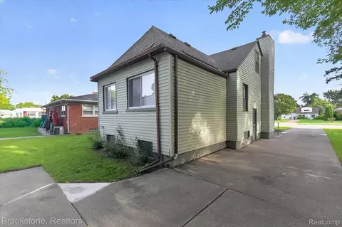 Other - 19064 Toepfer Dr, Eastpointe, MI 48021 photo 18 of 20